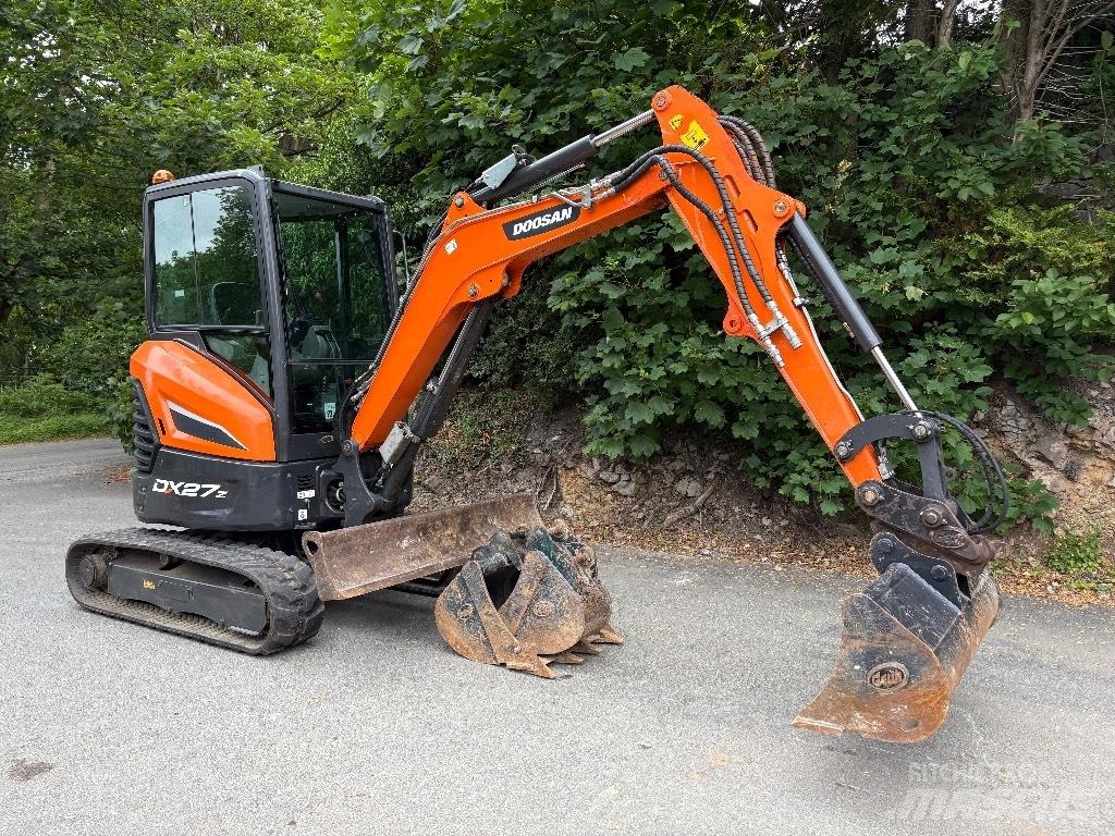 Doosan DX 27 Z Mini Escavadoras <7t