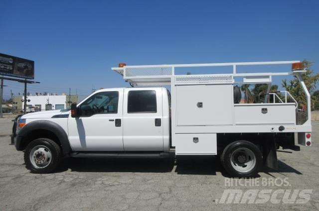 Ford F 550 Camiões estrado/caixa aberta