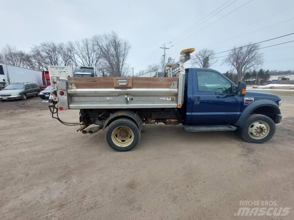 Ford F 550 XLT Lâminas de neve e arados