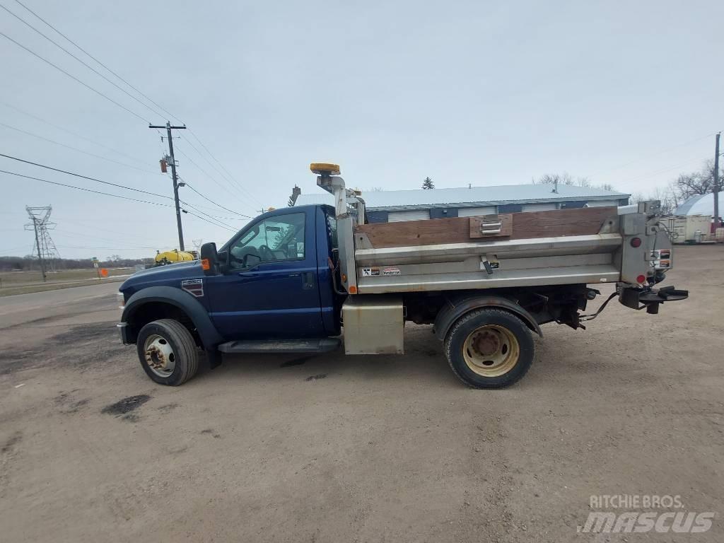 Ford F 550 XLT Lâminas de neve e arados