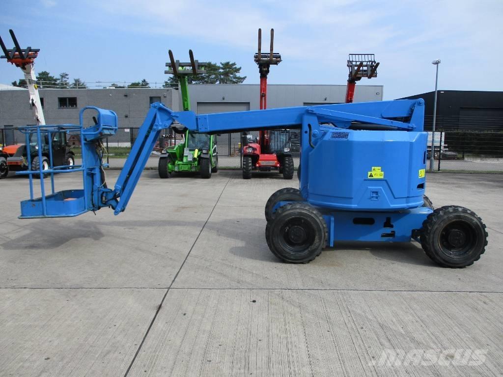Genie Z34/22 (436) Plataformas de braço compactas auto-propulsão