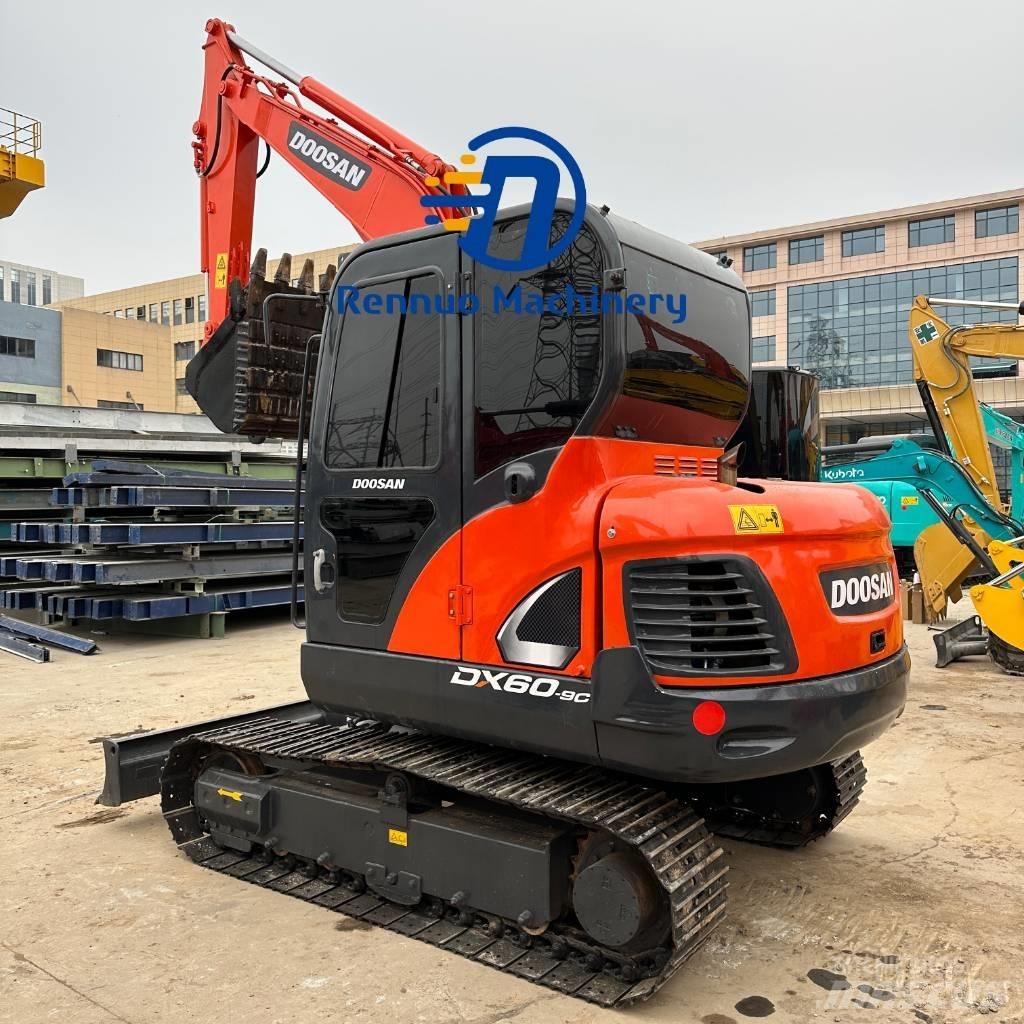 Doosan DX 60 Mini Escavadoras <7t