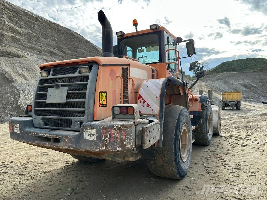 Doosan DL 300 Pás carregadoras de rodas