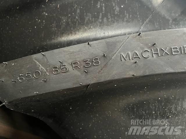 Michelin MachXBib Pneus, Rodas e Jantes
