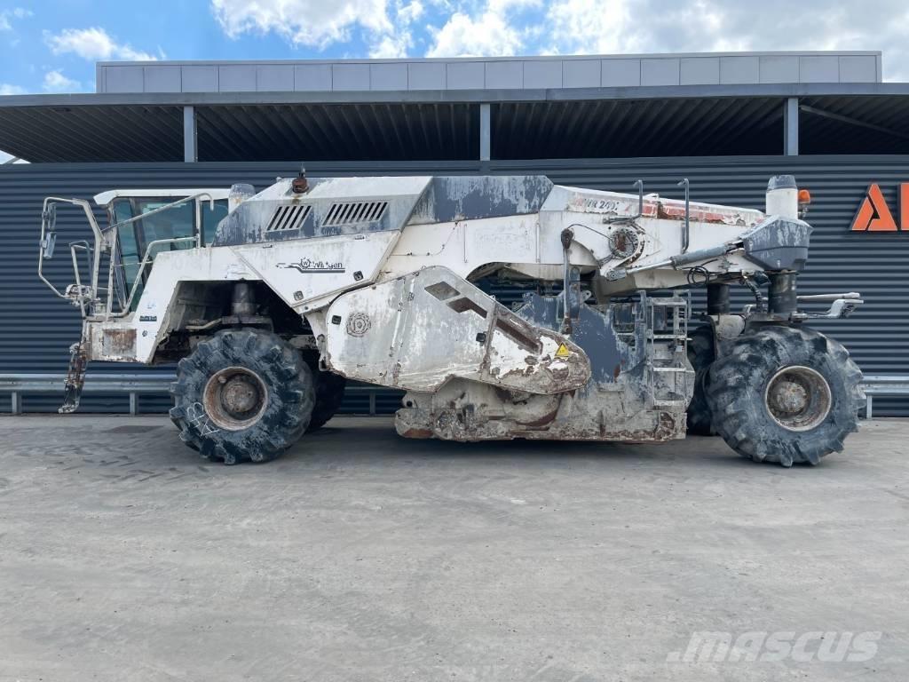 Wirtgen WR 240i Recicladores de asfalto