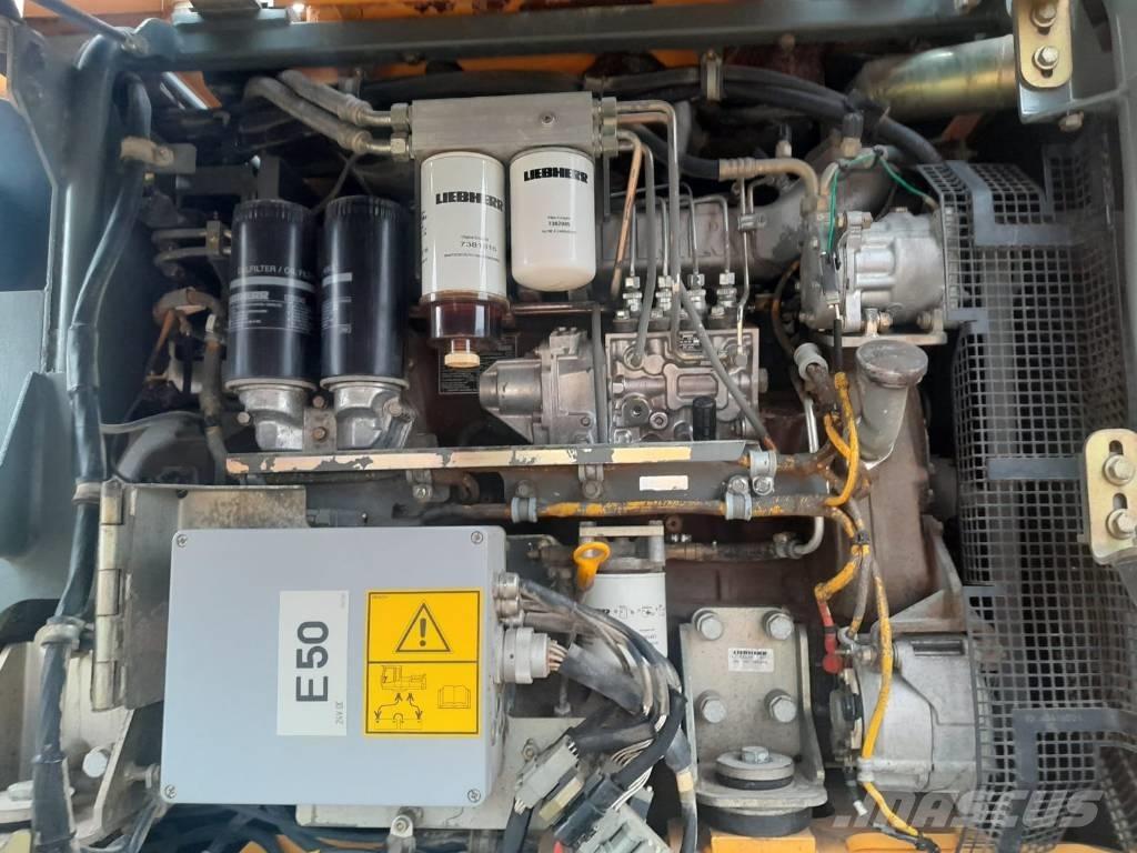 Liebherr R 924 Escavadoras de rastos
