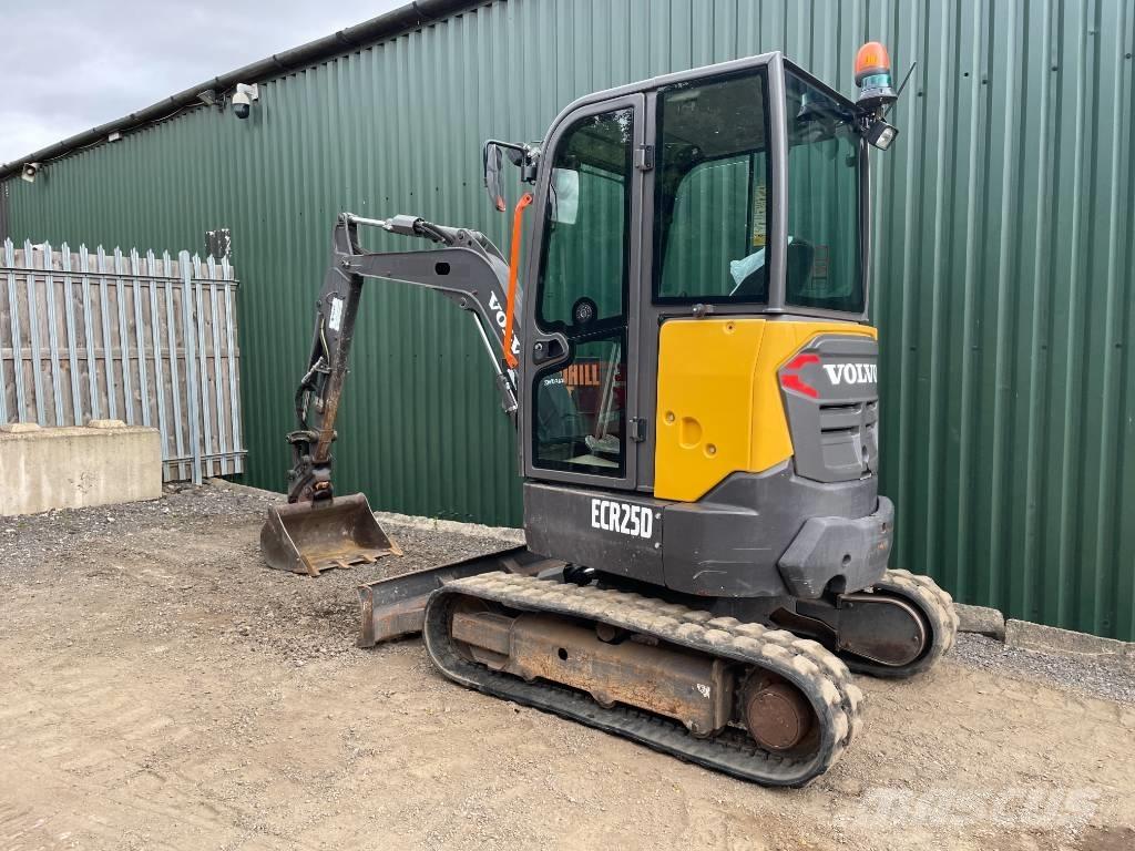 Volvo ECR 25 D Mini Escavadoras <7t