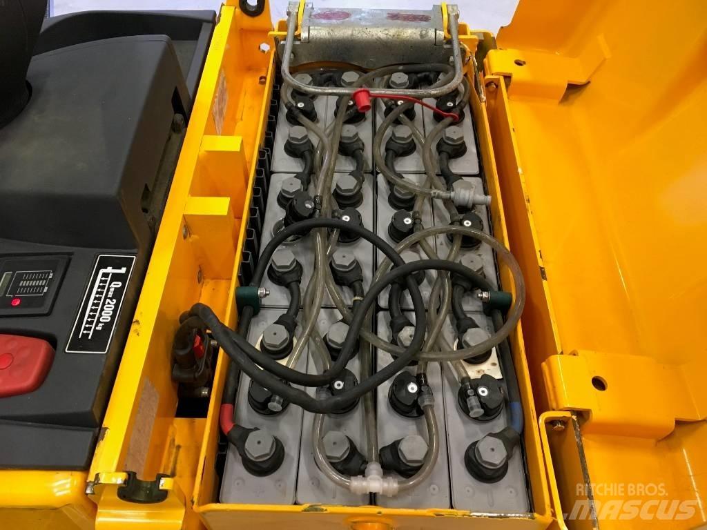 Jungheinrich ERE 120 Porta-paletes com plataforma
