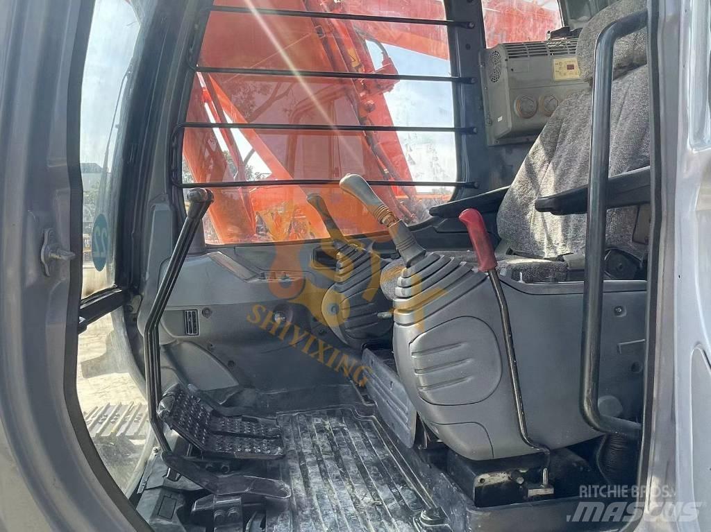 Hitachi EX 120 Escavadoras de rastos