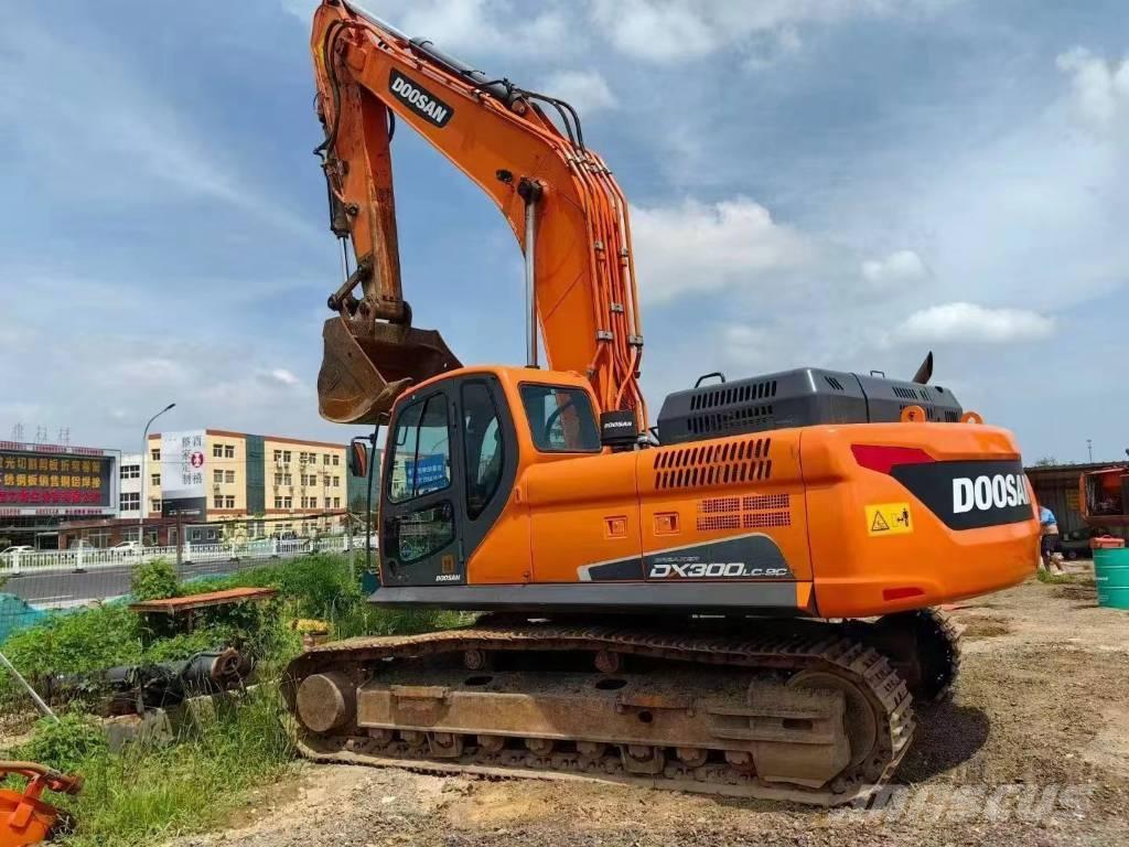 Doosan DX 300 LC Escavadoras de rastos
