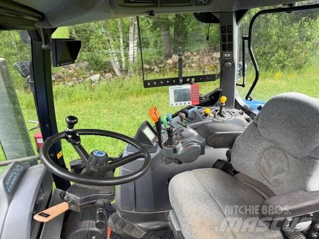 New Holland T 7030 Tratores Agrícolas usados
