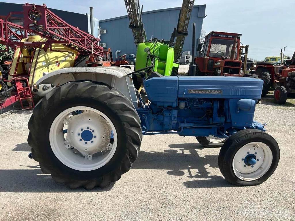 Universal 640 Tratores Agrícolas usados