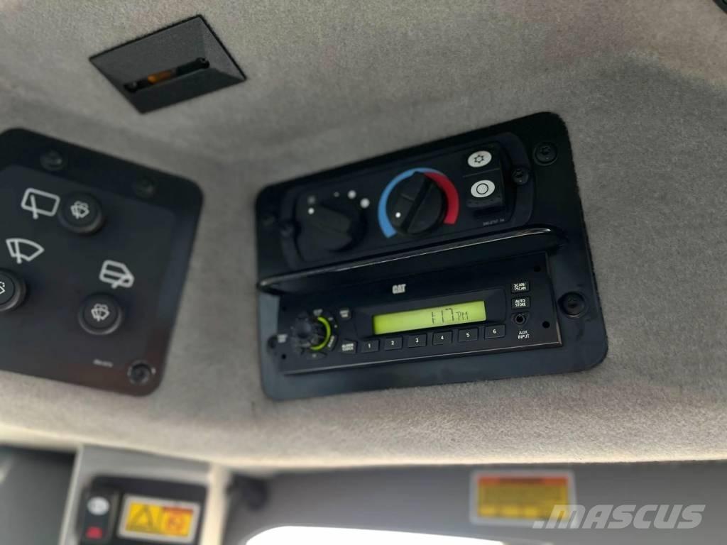 CAT 140M Motoniveladoras