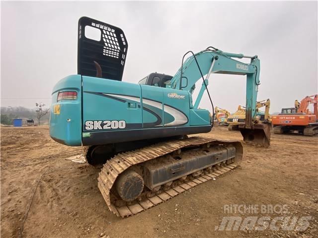Kobelco SK 200 Escavadoras de rastos