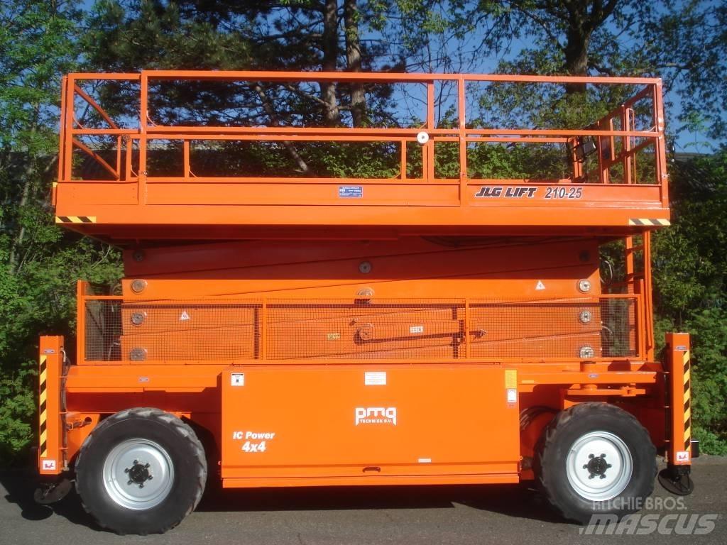JLG 210-25 Elevadores de tesoura