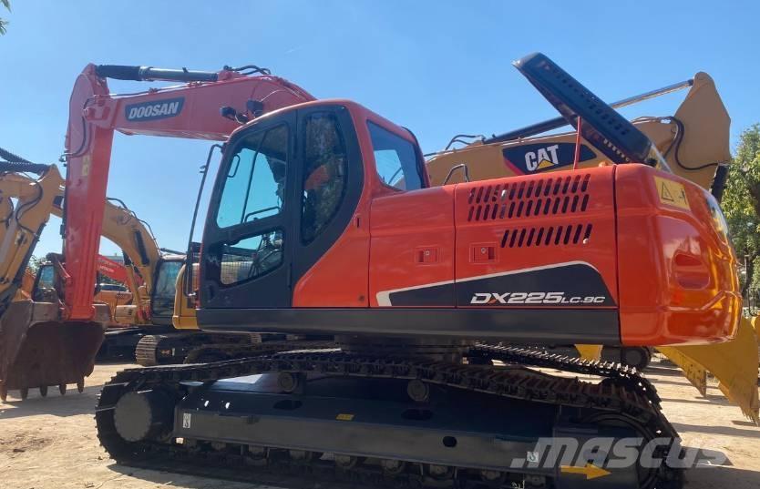 Doosan DX225 Escavadoras de rastos