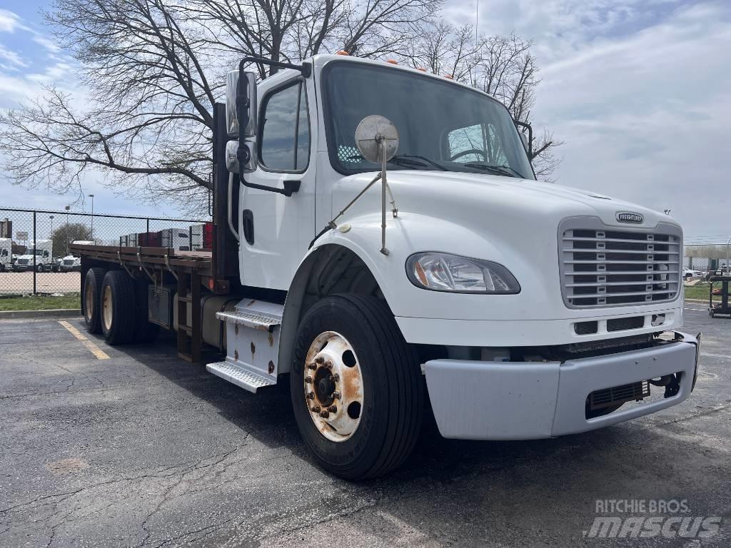 Freightliner M 106 Camiões estrado/caixa aberta