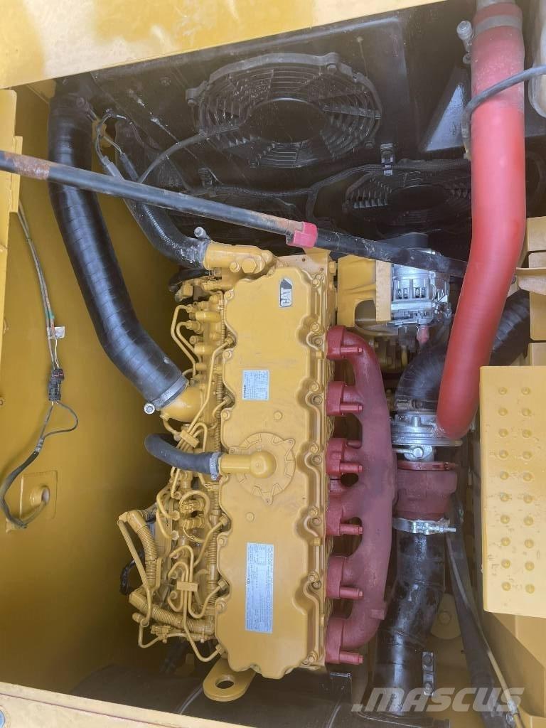 CAT CAT323 Escavadoras Midi 7t - 12t