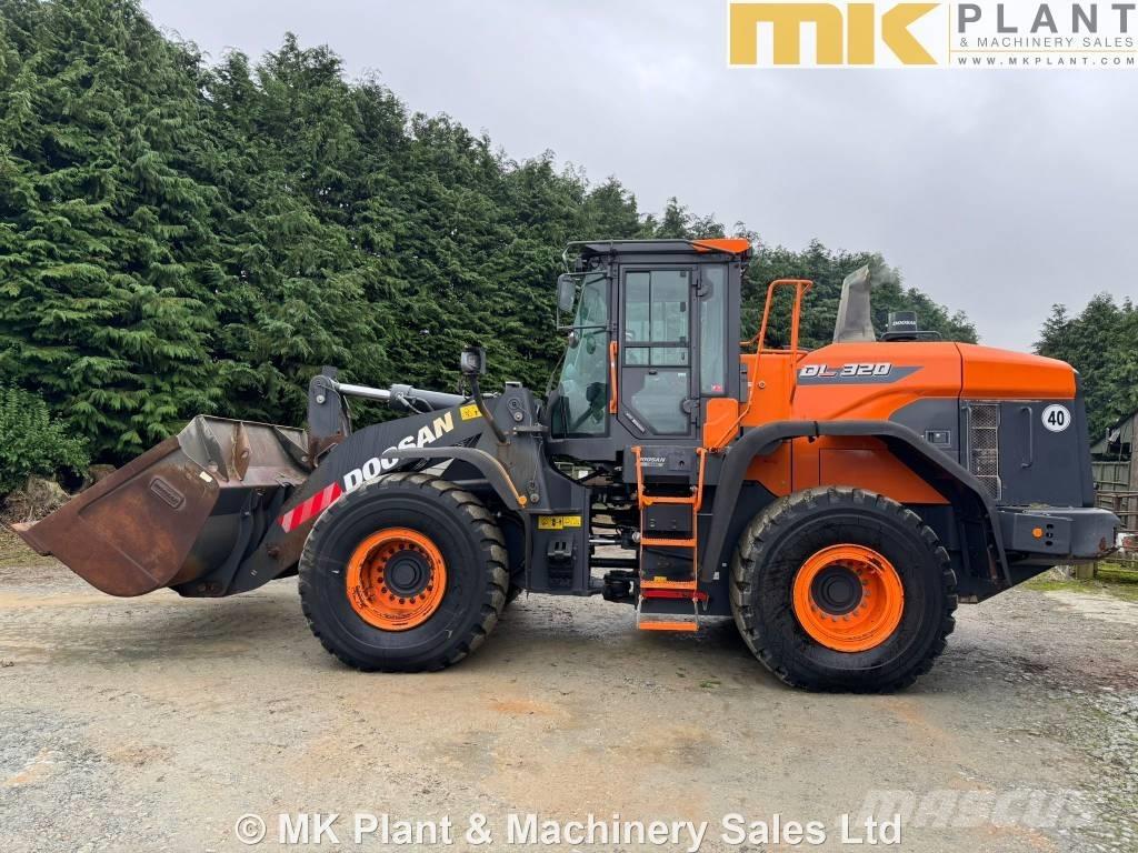 Doosan DL 320-7 Pás carregadoras de rodas