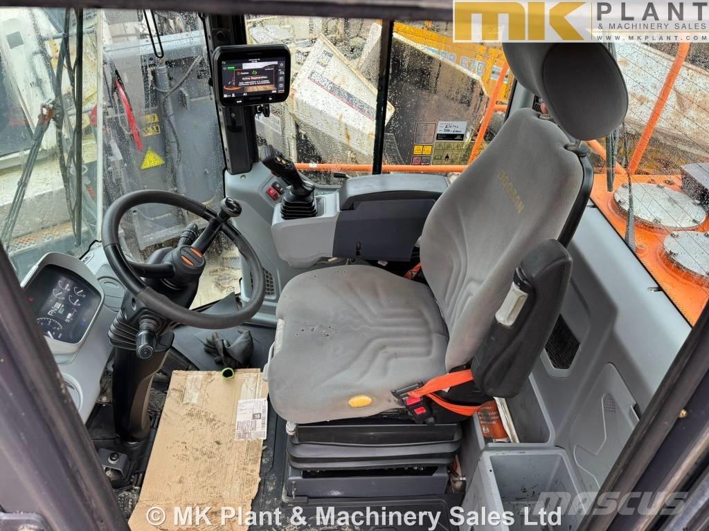 Doosan DL 320-7 Pás carregadoras de rodas