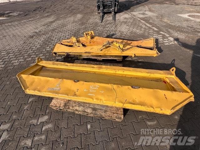 CAT 730 KLAPA Camiões articulados