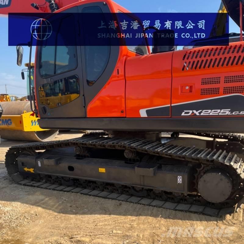 Doosan DX 225 Escavadoras de rastos