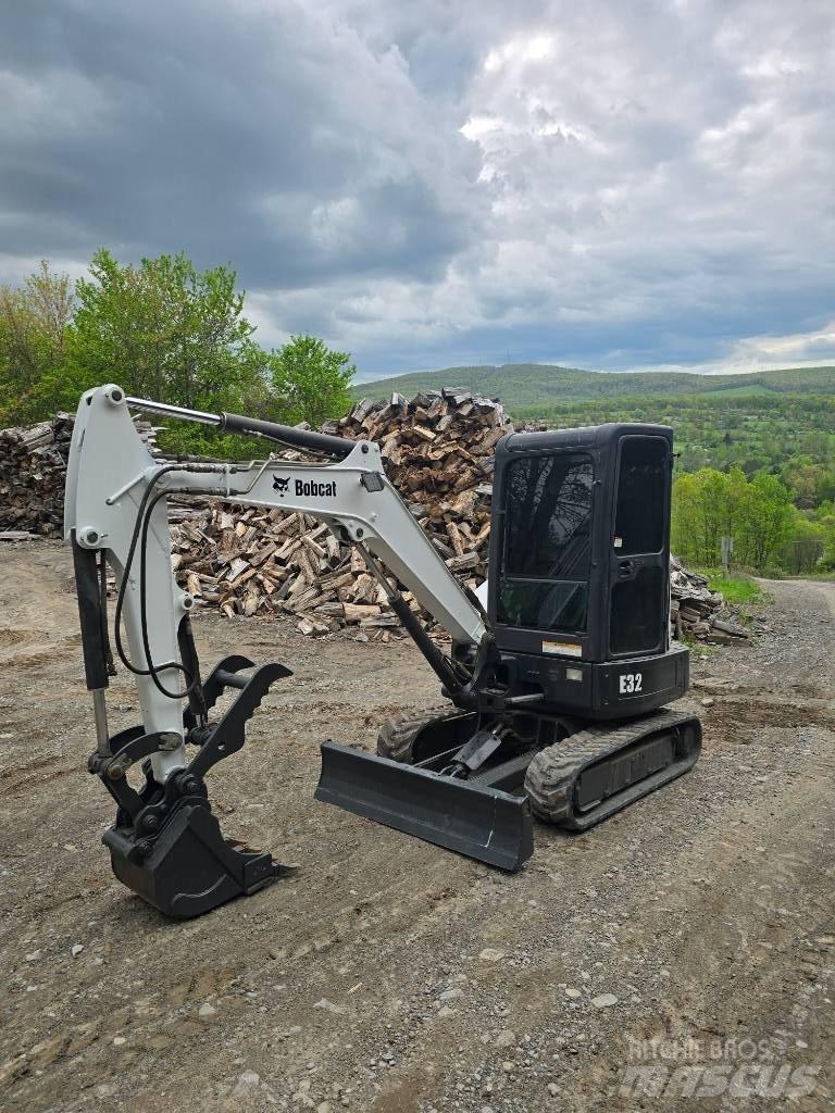 Bobcat E 32 Mini Escavadoras <7t