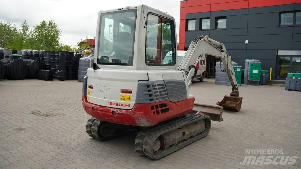 Takeuchi TB 235 Mini Escavadoras <7t