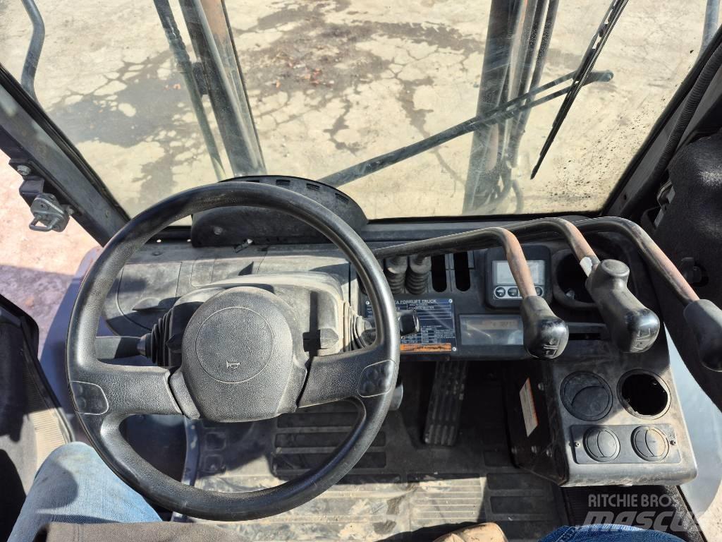 Toyota 8 FGU 30 Empilhadores - Outros