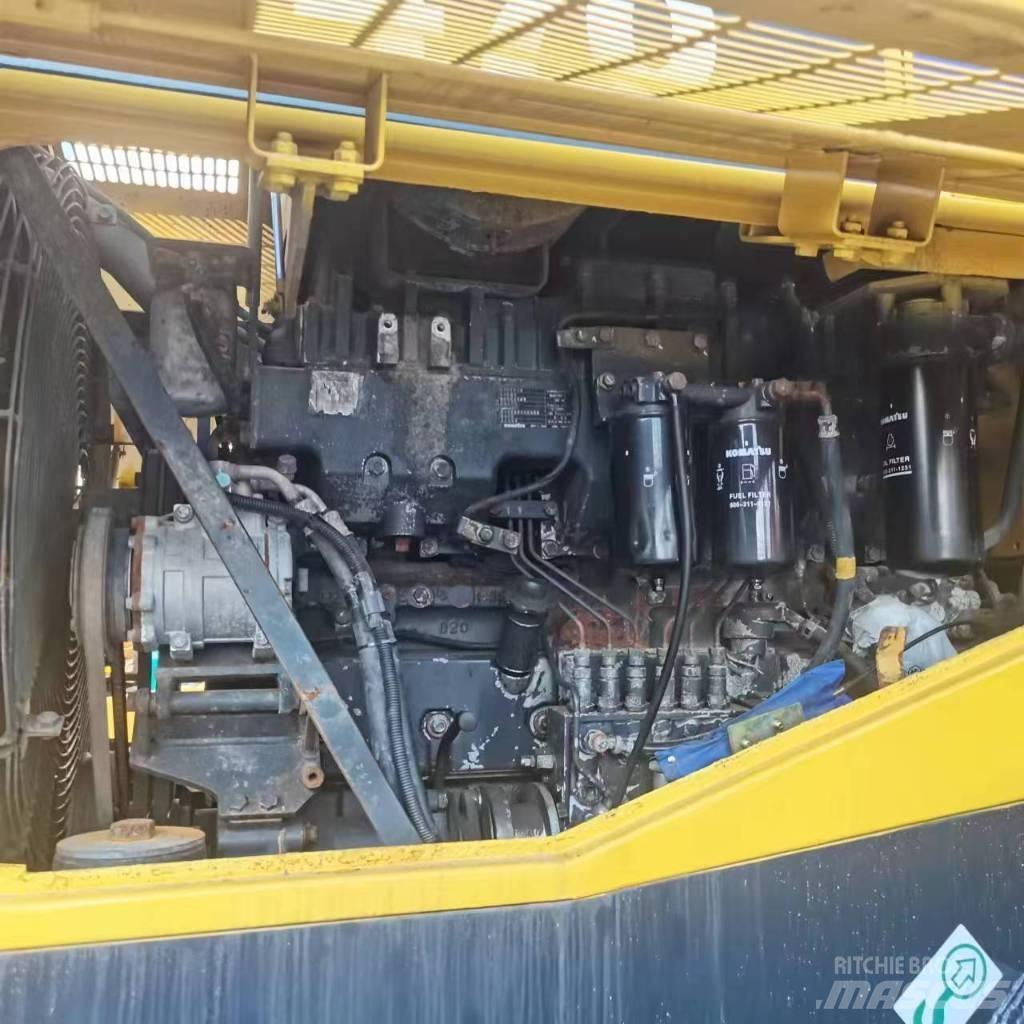 Komatsu WA 320-5 Pás carregadoras de rodas
