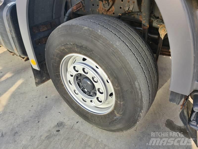 Mercedes-Benz DB2646 Camiões Ampliroll