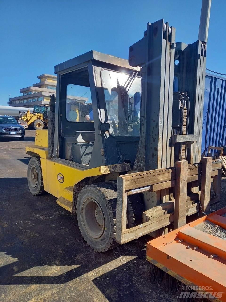 Om-Pimespo DI80C Empilhadores Diesel