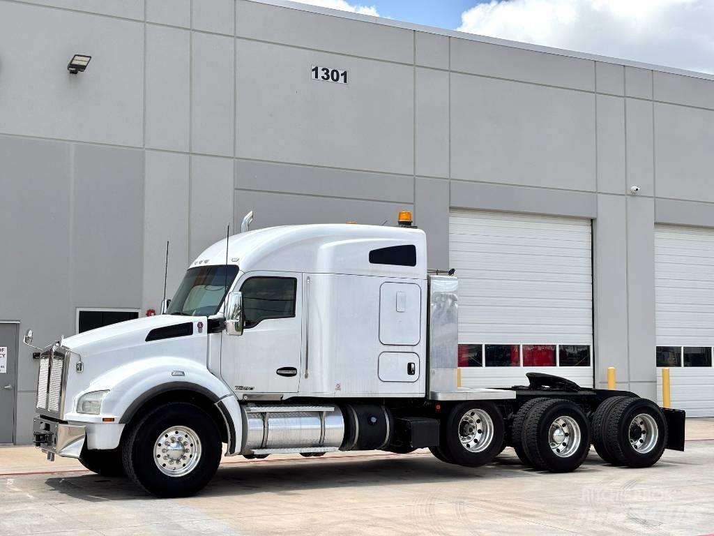 Kenworth T 880 Tractores (camiões)