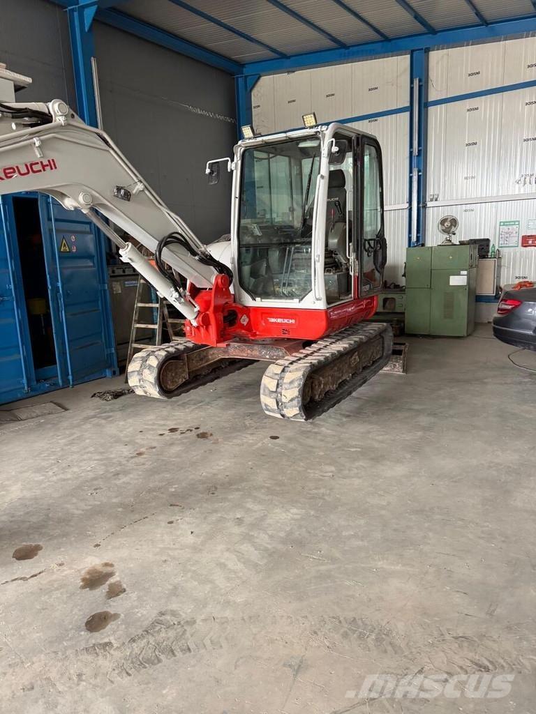 Takeuchi TB260 Mini Escavadoras <7t