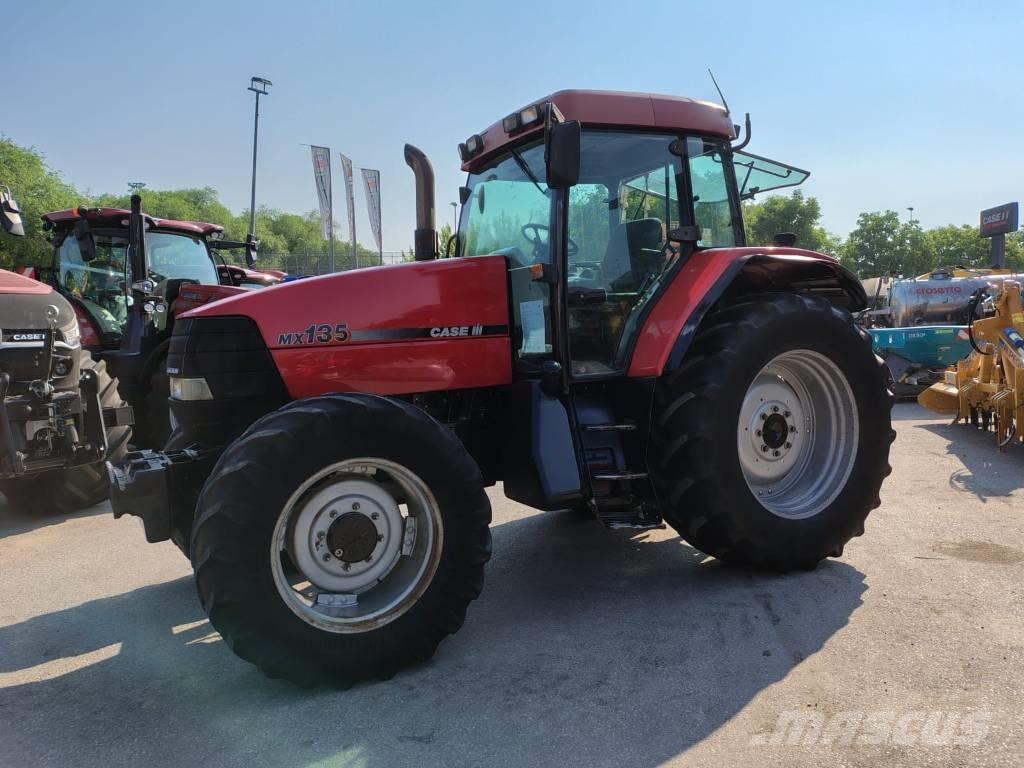 Case IH MX 135 Tratores Agrícolas usados