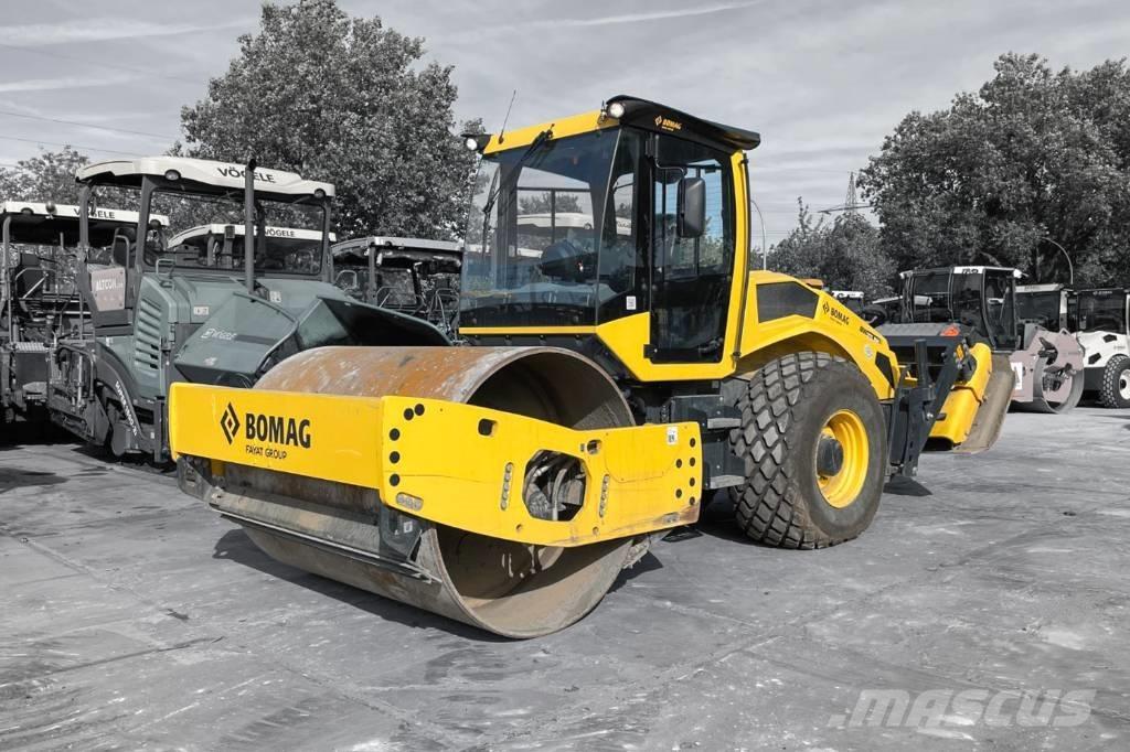 Bomag BW 213 D-5 Cilindros Compactadores monocilíndricos