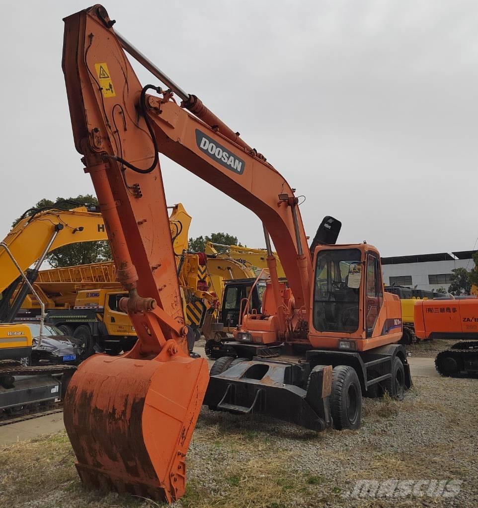 Doosan DH210W-7 Escavadoras de rodas