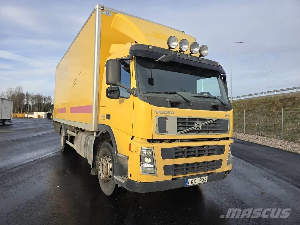 Volvo FM 300 Camiões de caixa fechada
