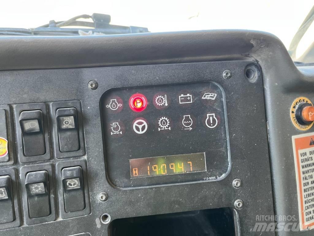 CAT 771D Camiőes dumper basculantes rígidos