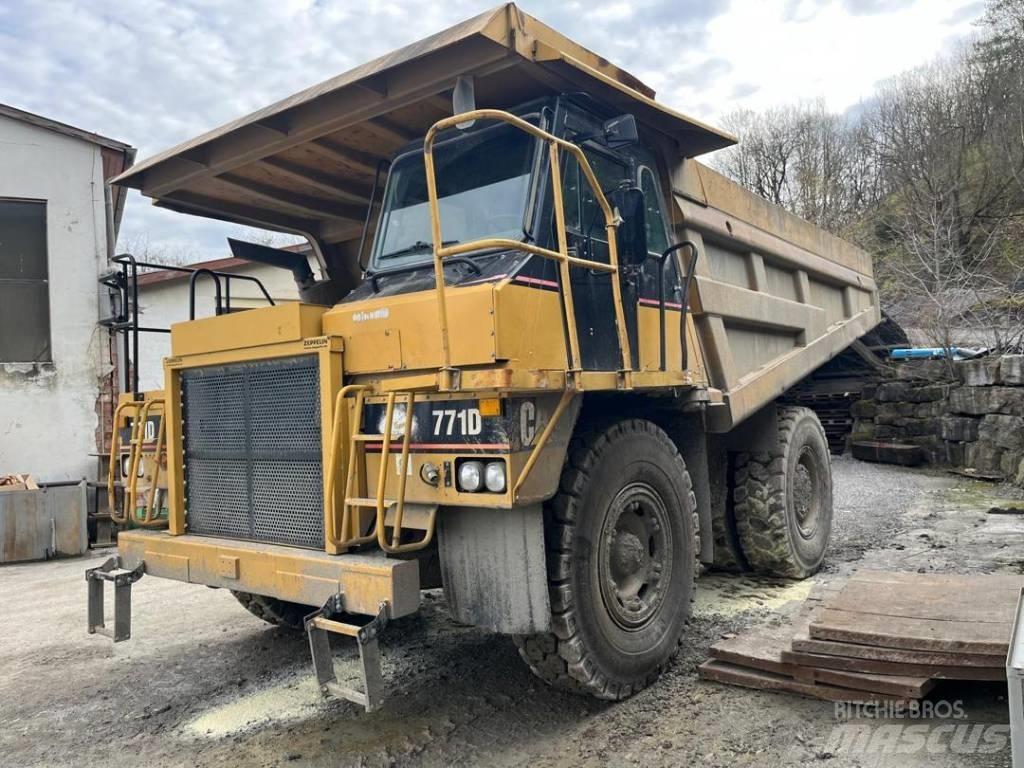 CAT 771D Camiőes dumper basculantes rígidos
