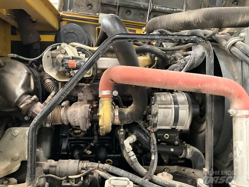Neuson EW 100 Escavadoras de rodas