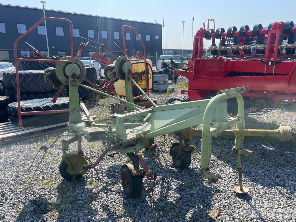 CLAAS W 600 Ancinho virador