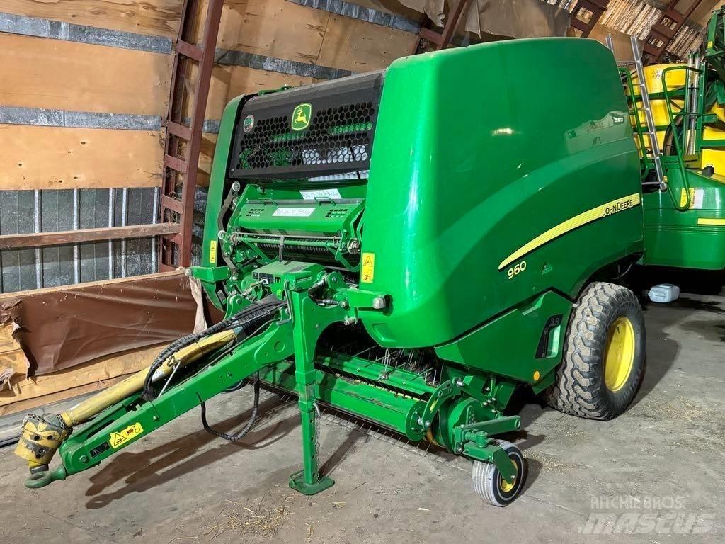 John Deere 960 Enfardadeira de rolos