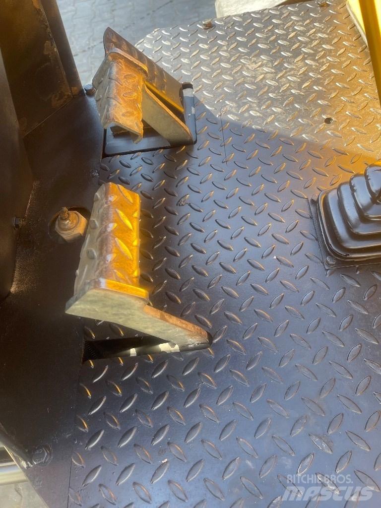 JCB TA 3 S Camiões articulados