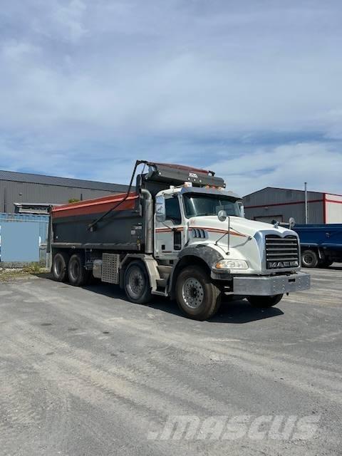 Mack GU813 Camiões basculantes