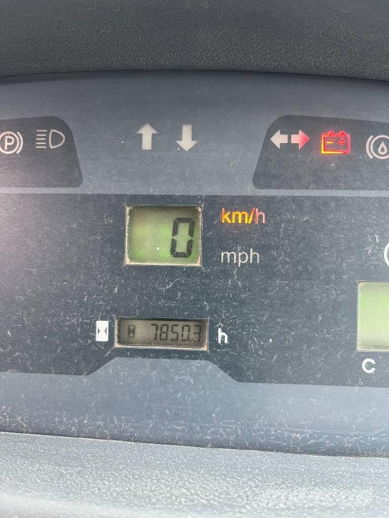 Komatsu WA 80-5 Pás carregadoras de rodas