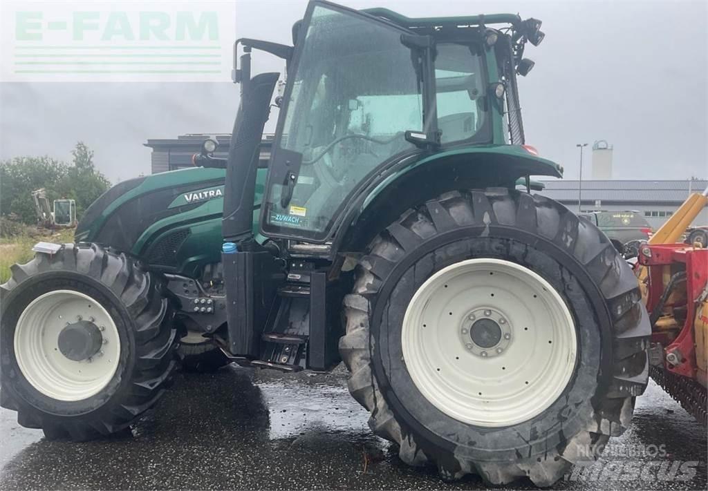 Valtra T174 Tratores Agrícolas usados