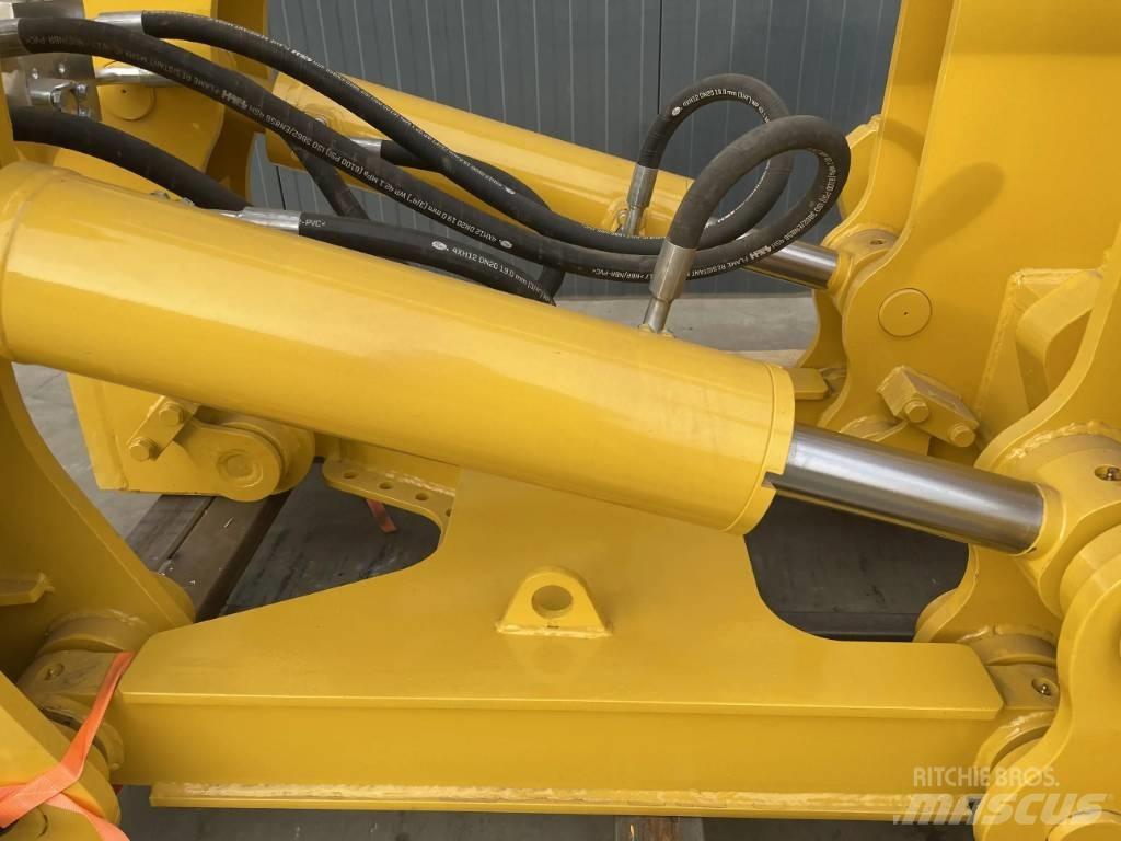 Komatsu D85 Escarificadores