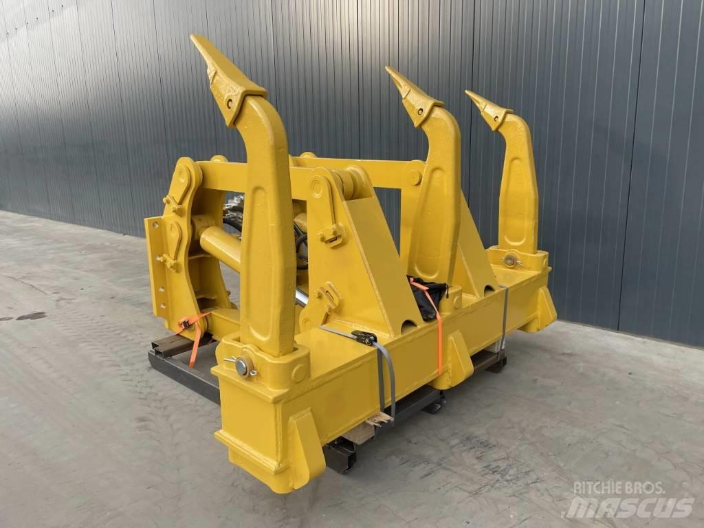 Komatsu D85 Escarificadores