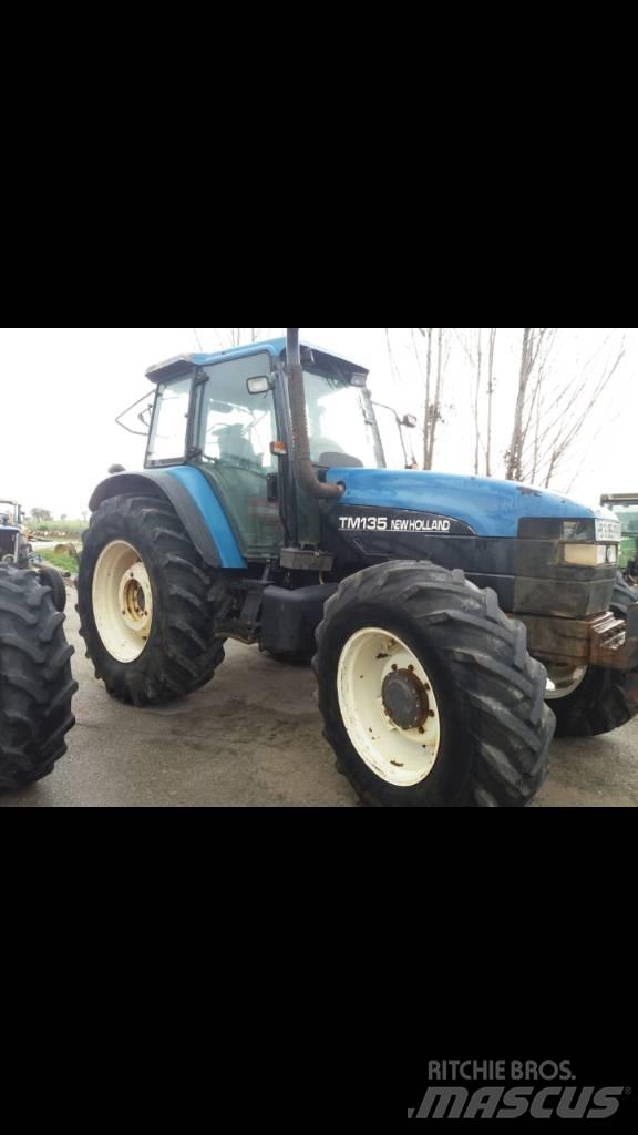 New Holland TM 135 Tratores Agrícolas usados